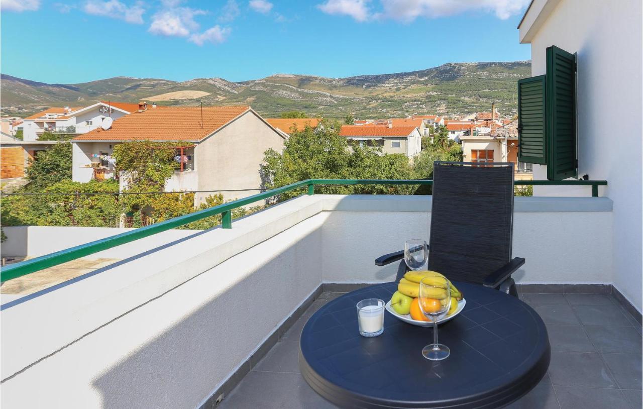 Lovely Apartment In Kastel Stari With Wifi Kastela Exterior photo