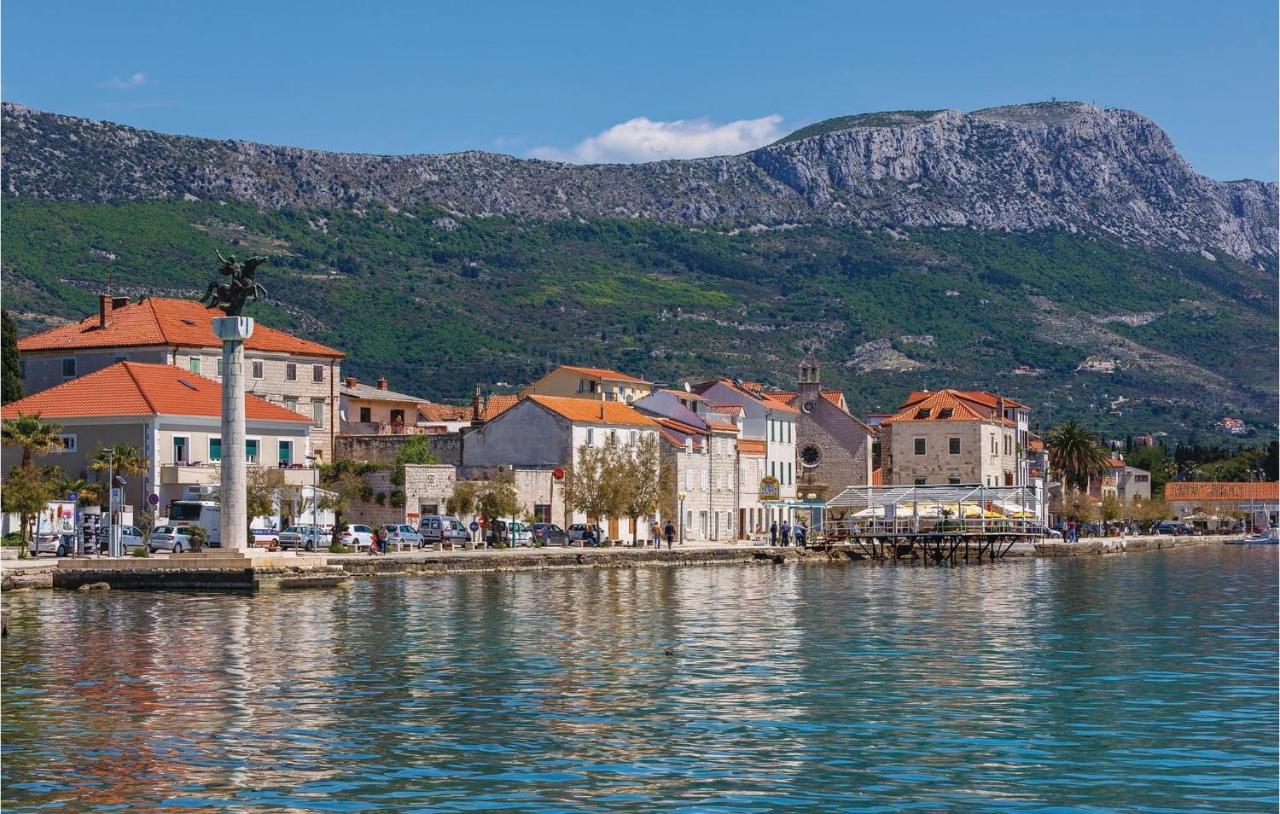 Lovely Apartment In Kastel Stari With Wifi Kastela Exterior photo